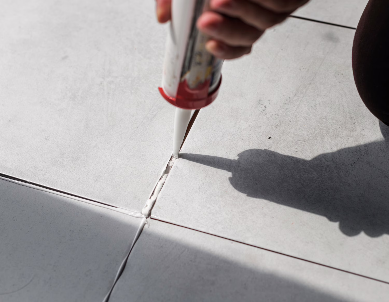 jaką farbą pomalować parapet z lastryko
